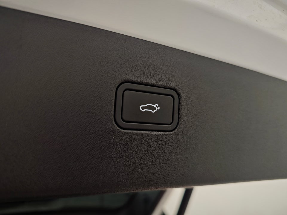 Volvo EX30 Standard Range Plus 5d