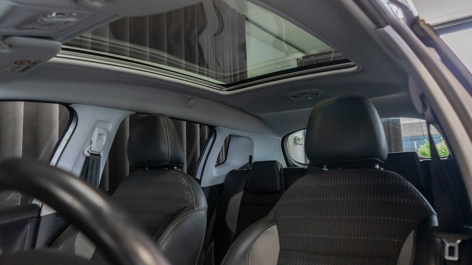 Peugeot 2008 1,6 BlueHDi 100 Allure 5d