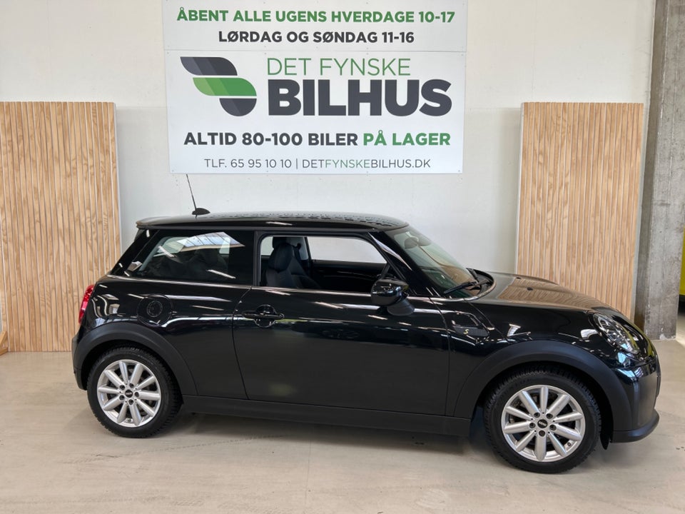 MINI Cooper SE Classic 3d