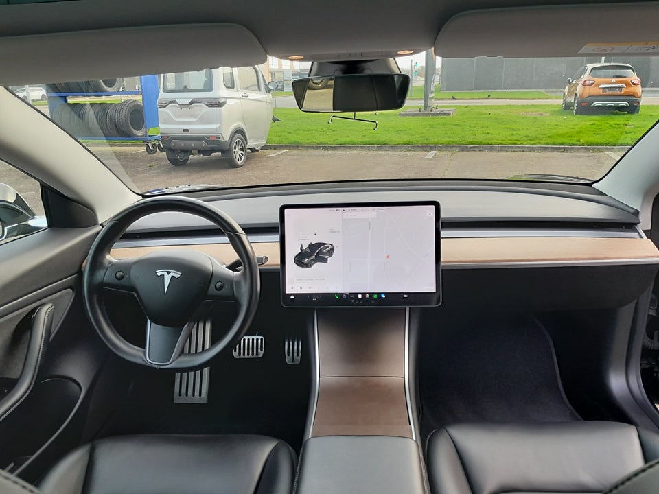 Tesla Model 3 Long Range RWD 4d