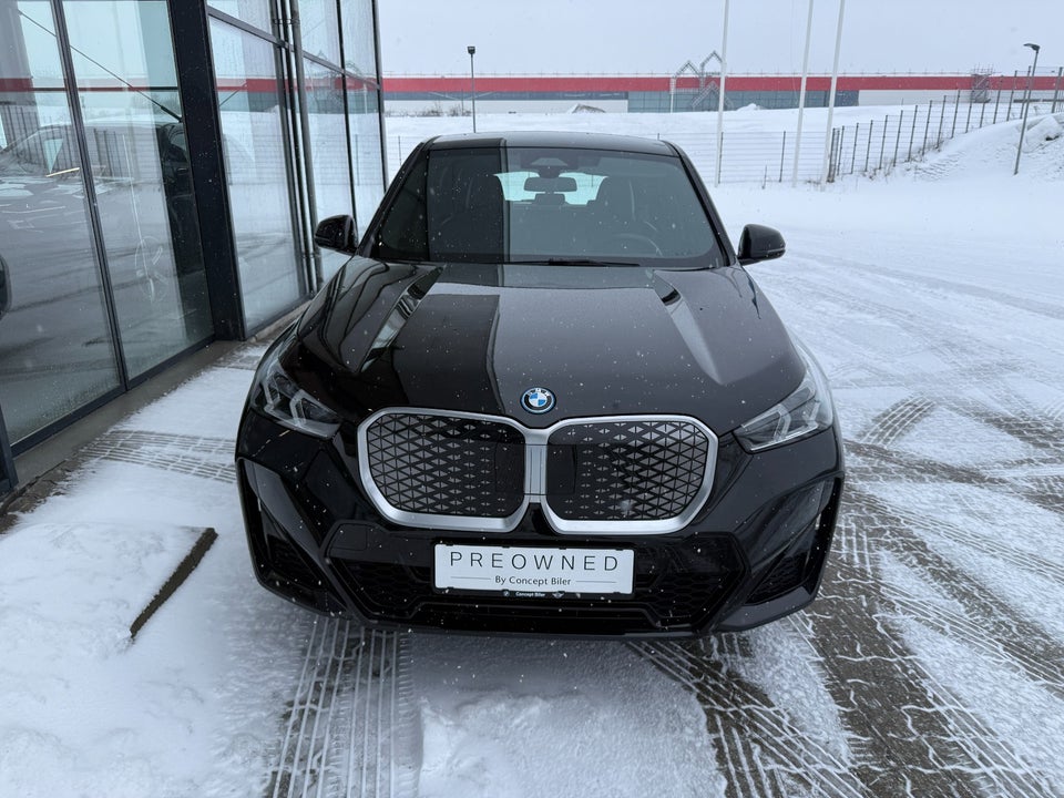 BMW iX1 xDrive30 M-Sport 5d