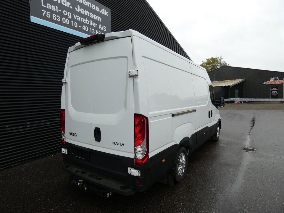 Iveco Daily 3,0 35S18 12m³ Van AG8