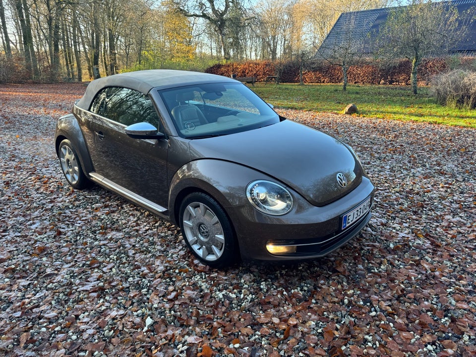 VW The Beetle 2,0 TDi 140 Design Cabriolet DSG 2d