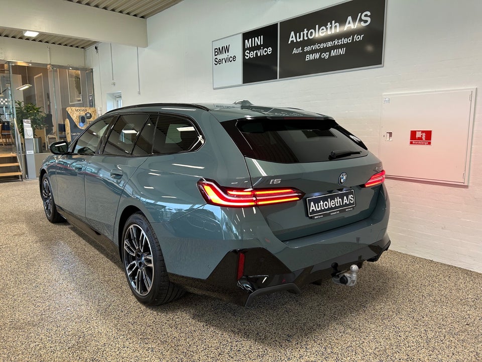 BMW i5 eDrive40 Touring Fully Charged M-Sport 5d