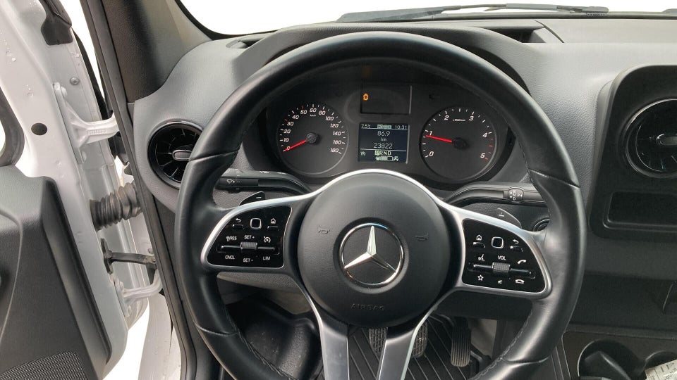 Mercedes Sprinter 215 2,0 CDi A2 Kassevogn aut. FWD
