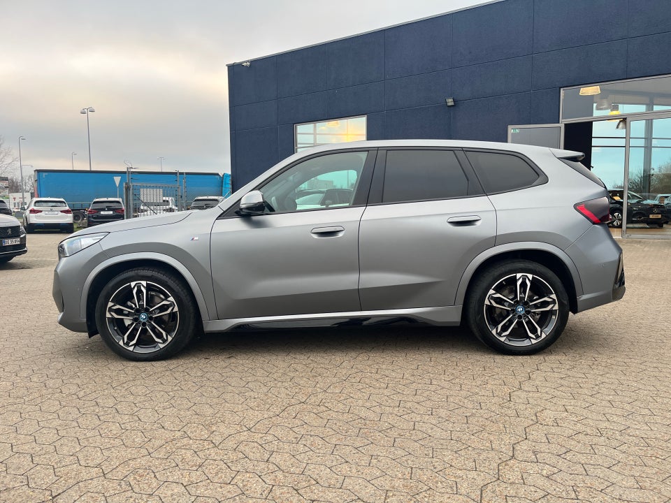 BMW iX1 eDrive20 M-Sport 5d