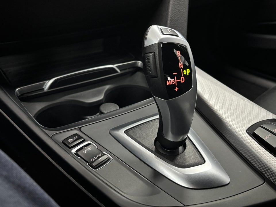 BMW 320d 2,0 Touring M-Sport aut. 5d