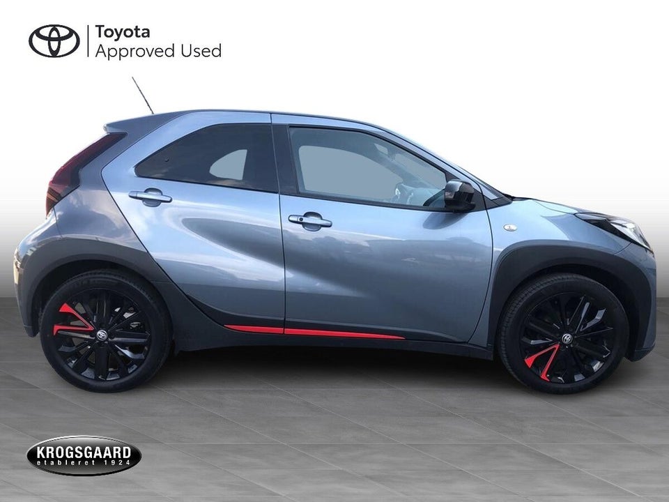 Toyota Aygo X 1,0 Undercover s-CVT 5d