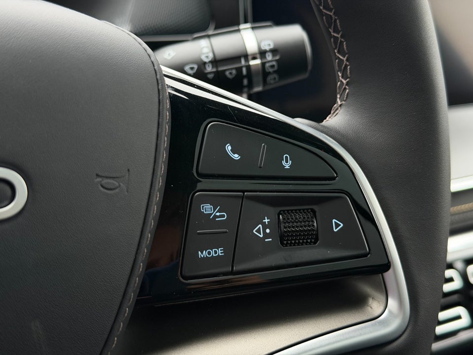 BYD Tang 109 Flagship AWD 7prs 5d