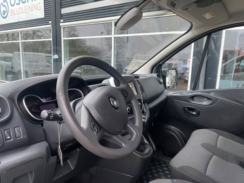 Renault Trafic T29 2,0 dCi 145 L2H1