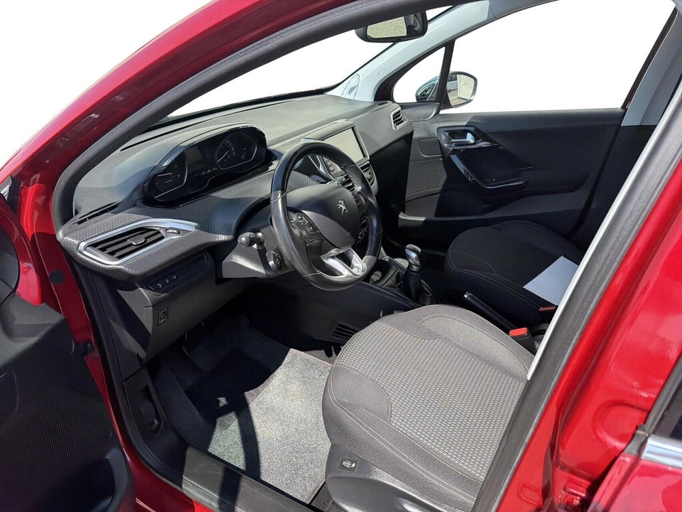 Peugeot 208 1,6 BlueHDi 100 Desire 5d