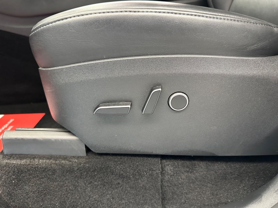 Tesla Model Y Long Range AWD 5d