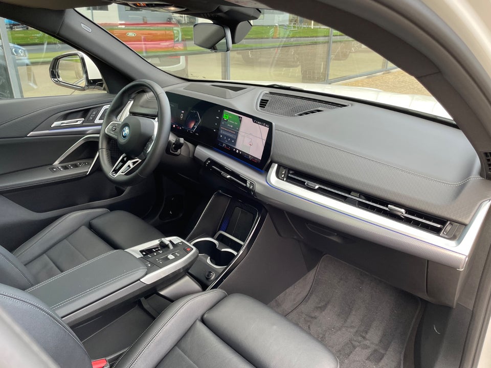 BMW iX2 xDrive30 M-Sport 5d