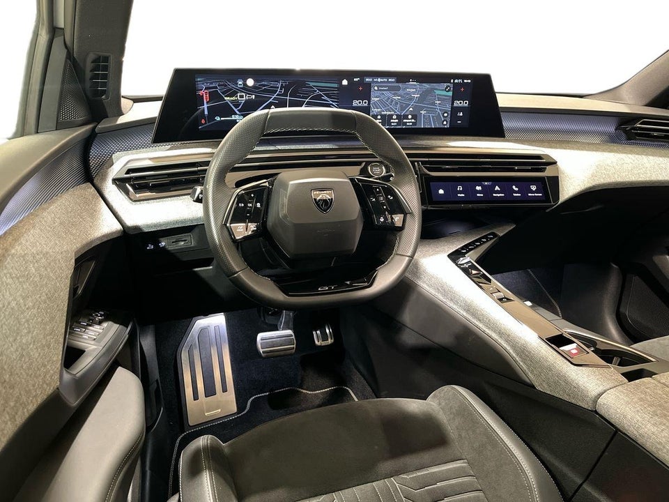 Peugeot e-3008 77 GT Pack 5d