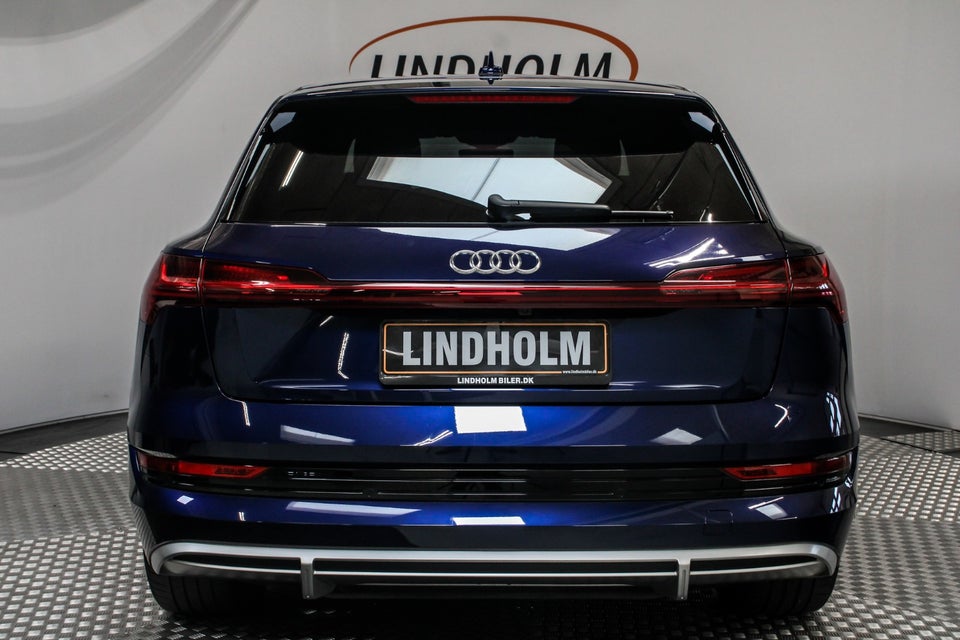 Audi e-tron 55 S-line quattro 5d