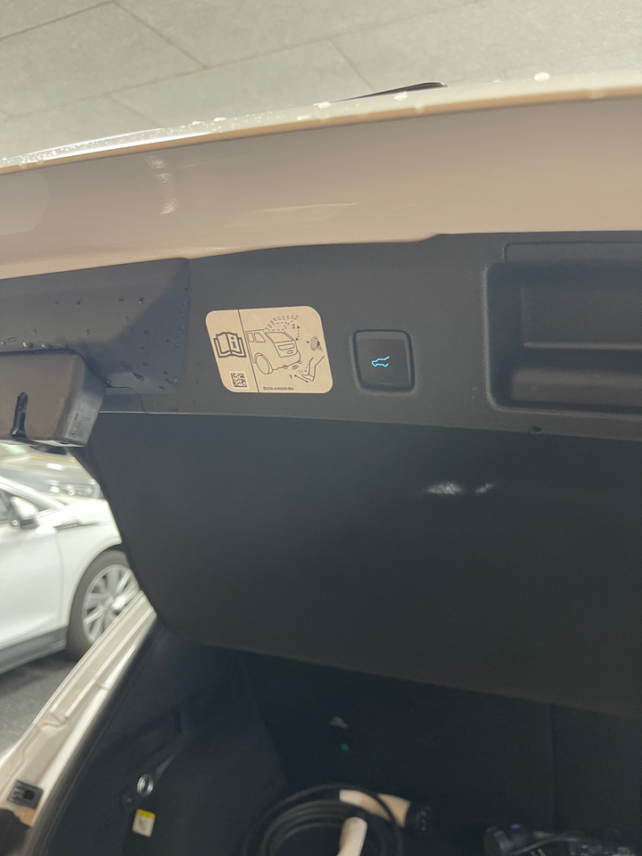 Ford Kuga 2,5 PHEV ST-Line X CVT 5d