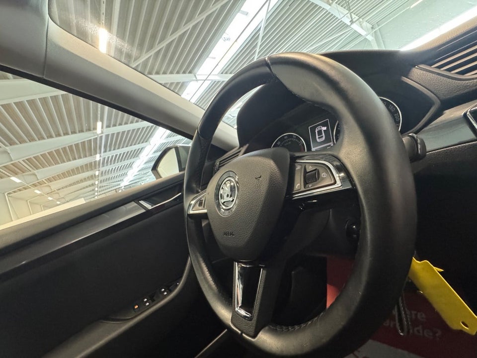 Skoda Superb 1,4 TSi 150 Active Combi 5d