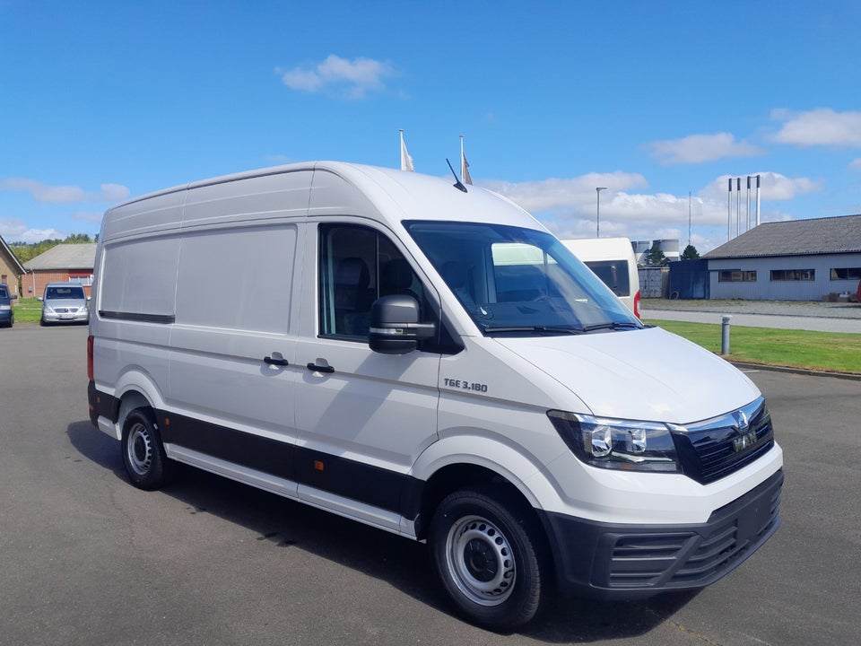 MAN TGE 2,0 3.180 Kassevogn L3H3 aut. FWD