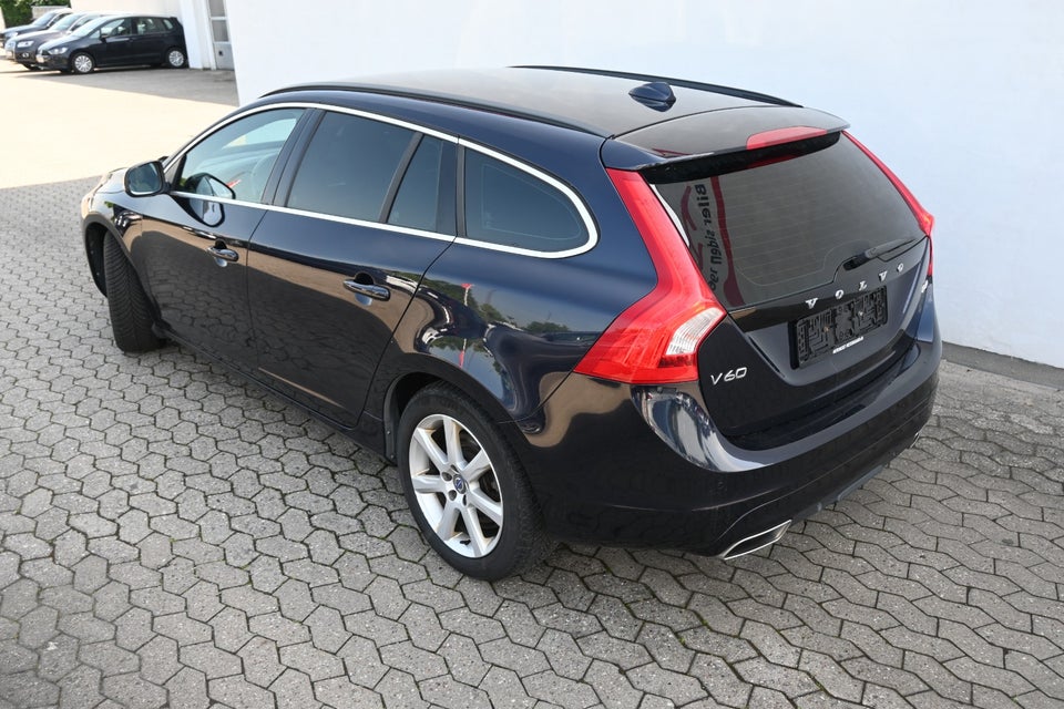 Volvo V60 2,0 D4 190 Momentum aut. 5d