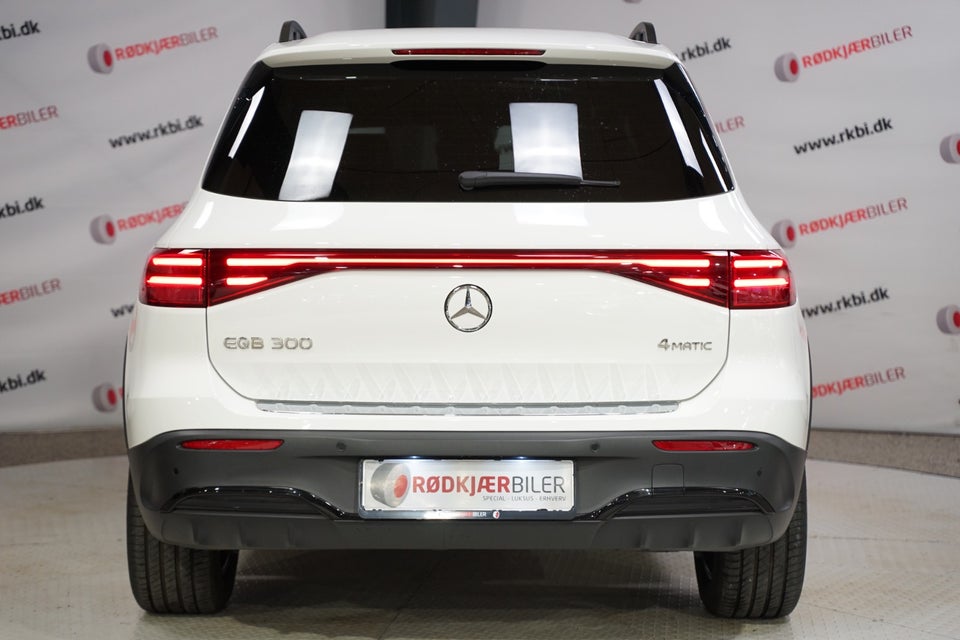 Mercedes EQB300 AMG Line 4Matic 5d