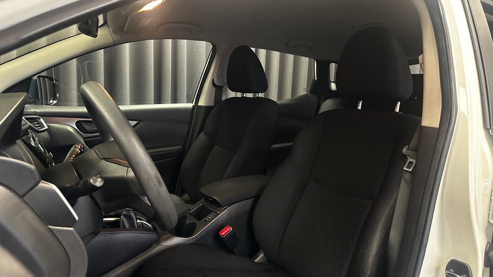 Nissan Qashqai 1,2 Dig-T 115 Visia 5d