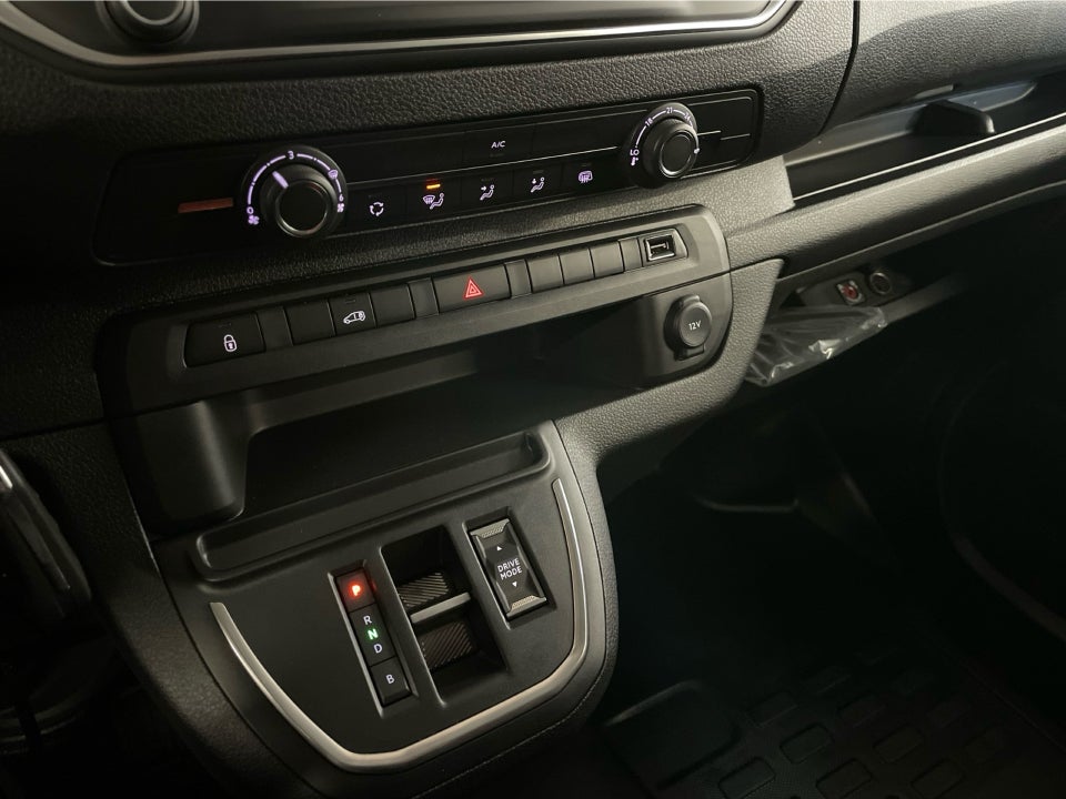 Peugeot e-Expert 75 L2 Premium Van