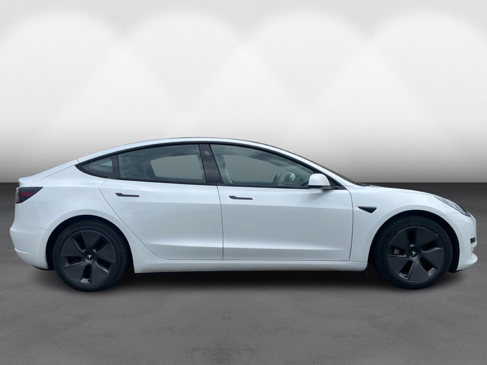 Tesla Model 3 RWD 4d