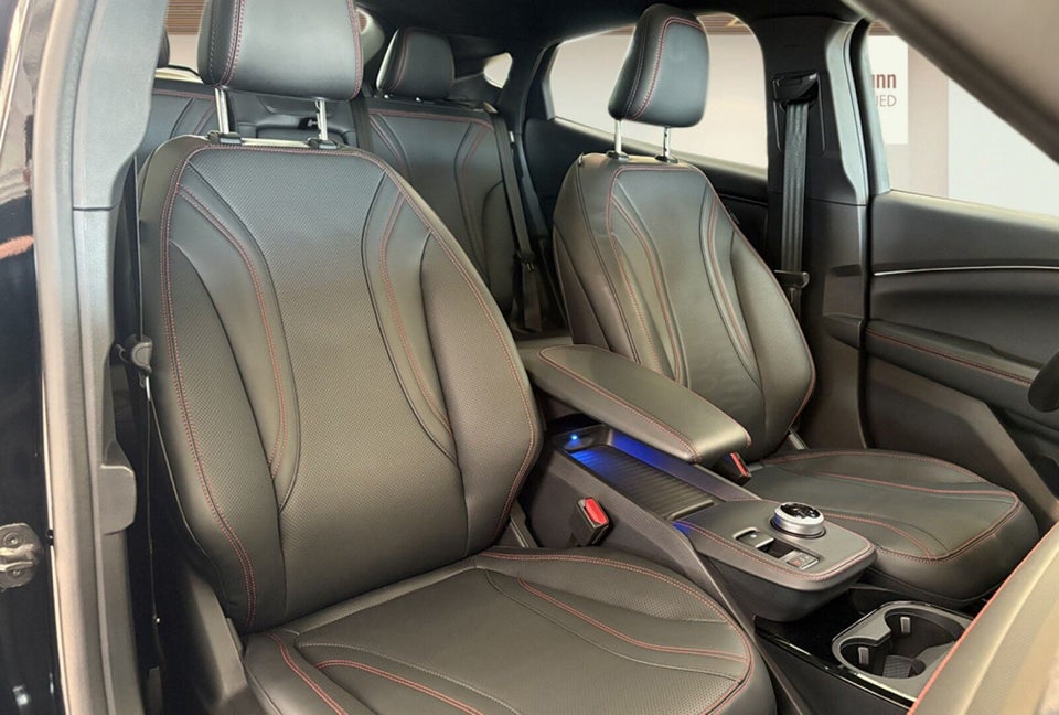 Ford Mustang Mach-E 70 Premium Standard Range AWD 5d