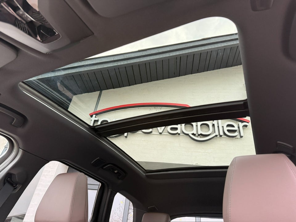 BMW iX1 eDrive20 Fully Charged M-Sport 5d