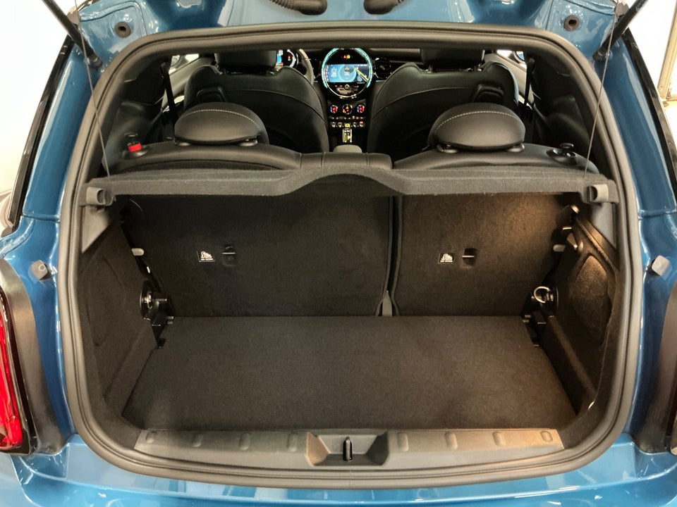 MINI Cooper SE Maximise 3d