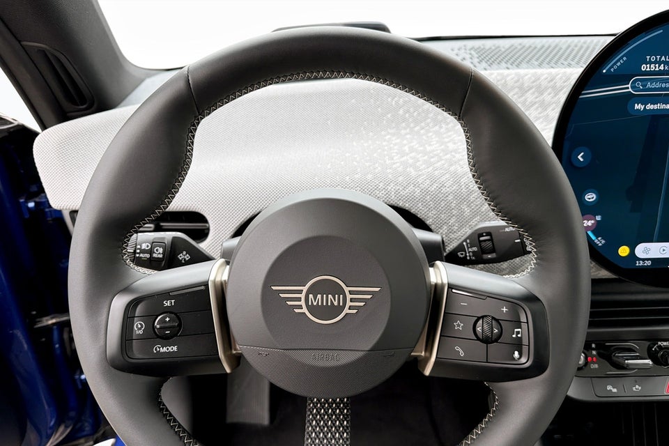 MINI Cooper SE Favoured Trim XL 3d