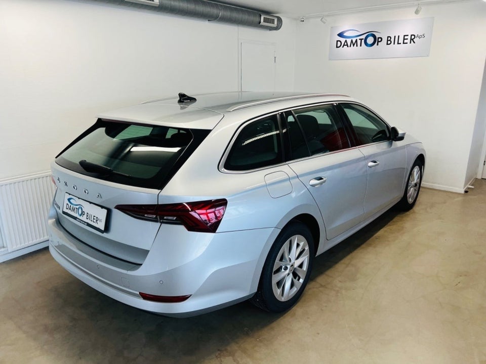 Skoda Octavia 2,0 TDi 150 Style Combi DSG 5d