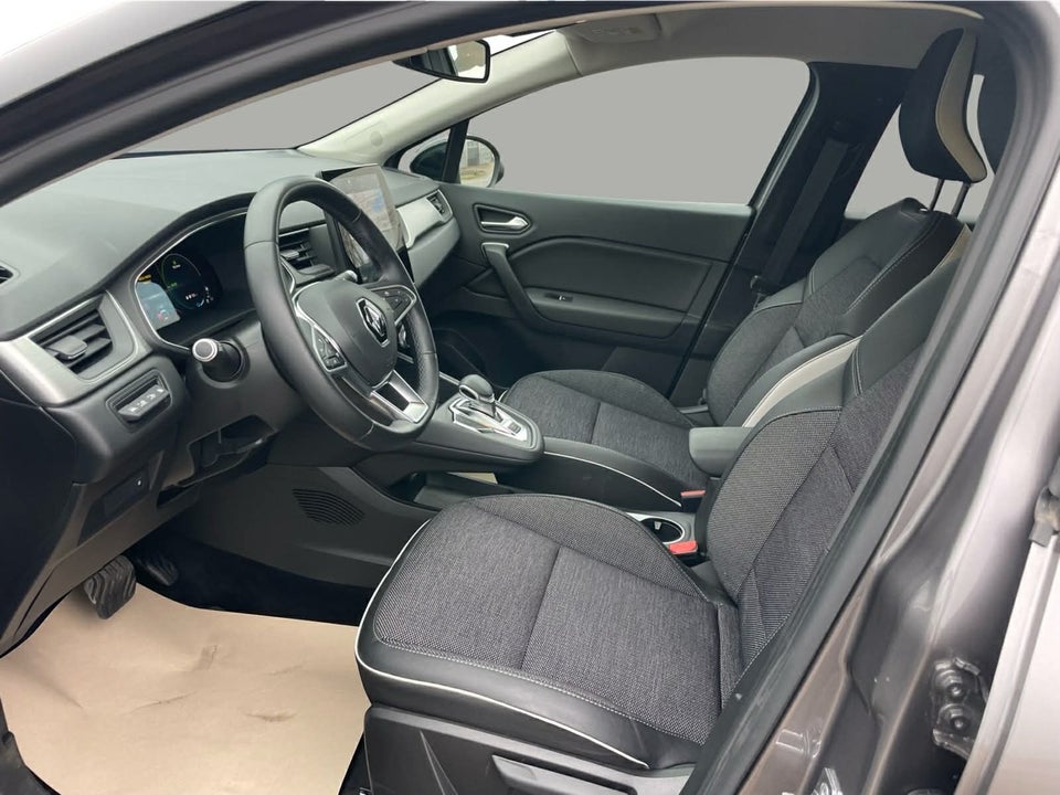 Renault Captur 1,6 E-Tech Intens 5d