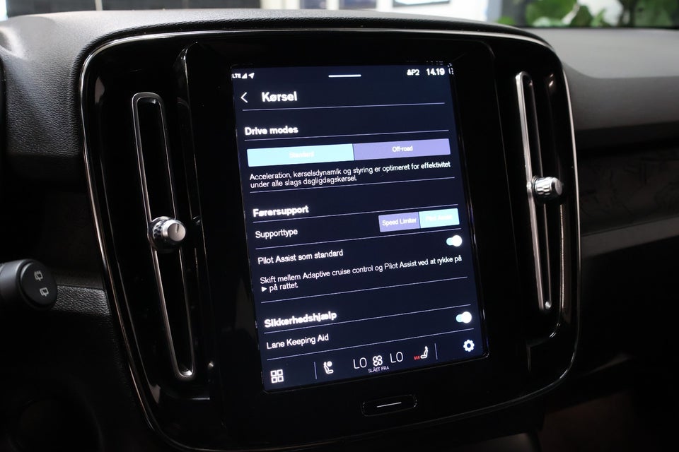 Volvo XC40 P6 ReCharge Plus 5d