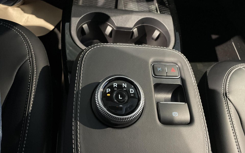 Ford Mustang Mach-E 70 Standard Range 5d