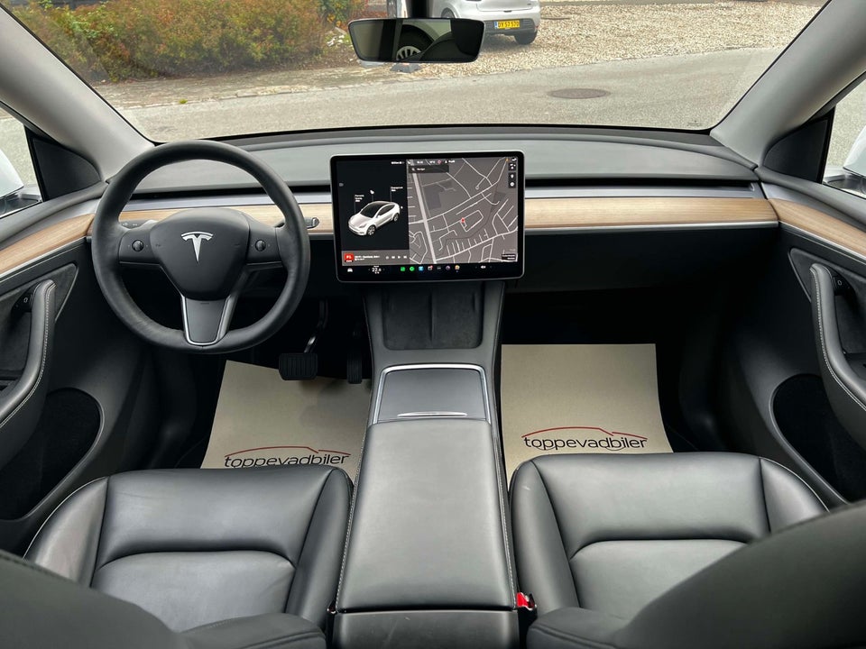 Tesla Model Y Long Range AWD 5d