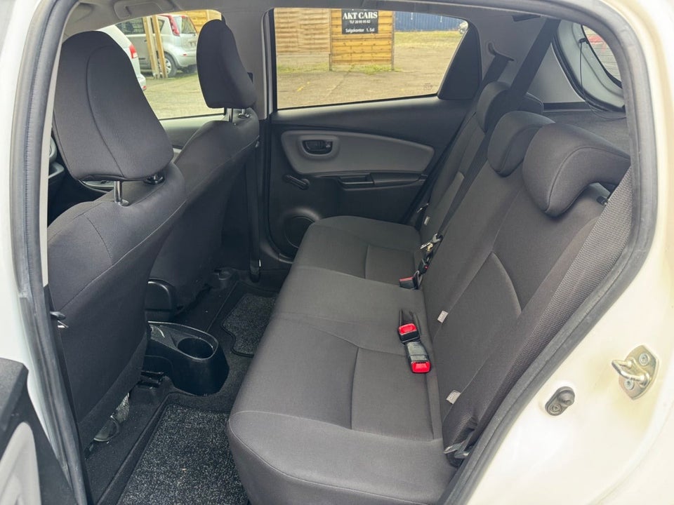 Toyota Yaris 1,0 VVT-i T2 Komfort 5d