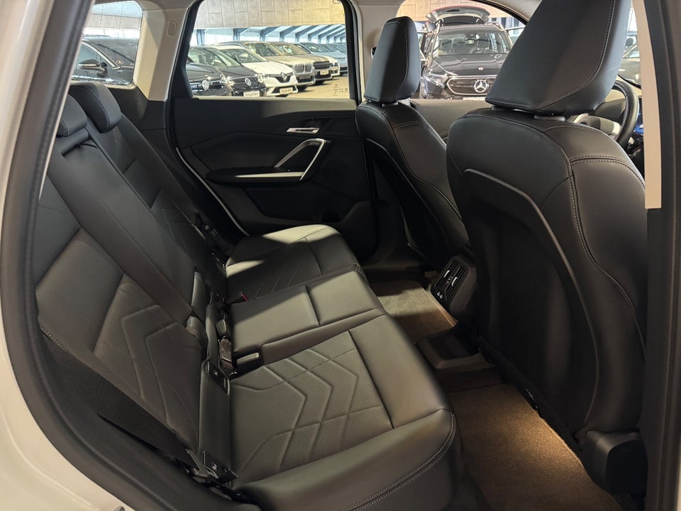 BMW iX1 eDrive20 X-Line 5d