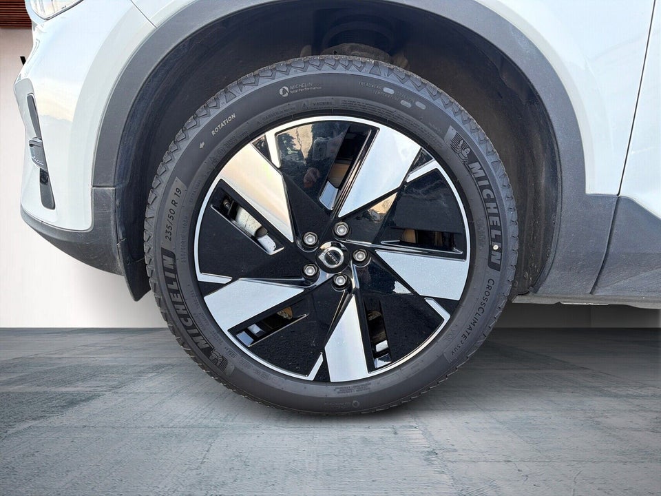 Volvo XC40 ReCharge Extended Range Plus 5d