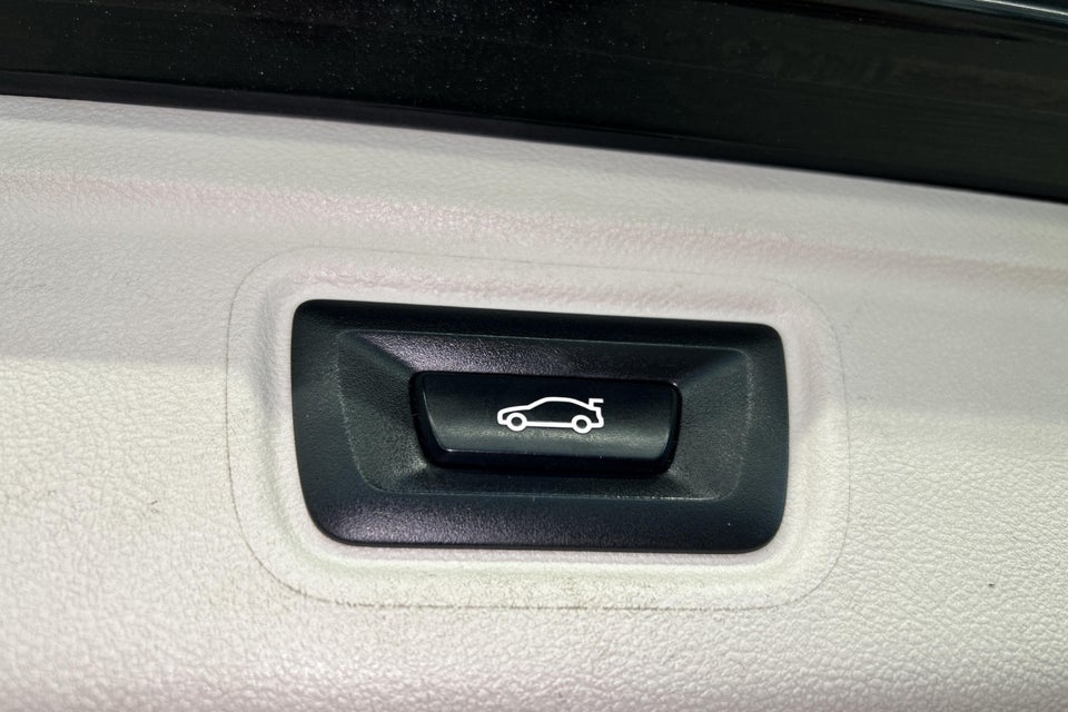 BMW 330e 2,0 Touring Sport Line aut. 5d