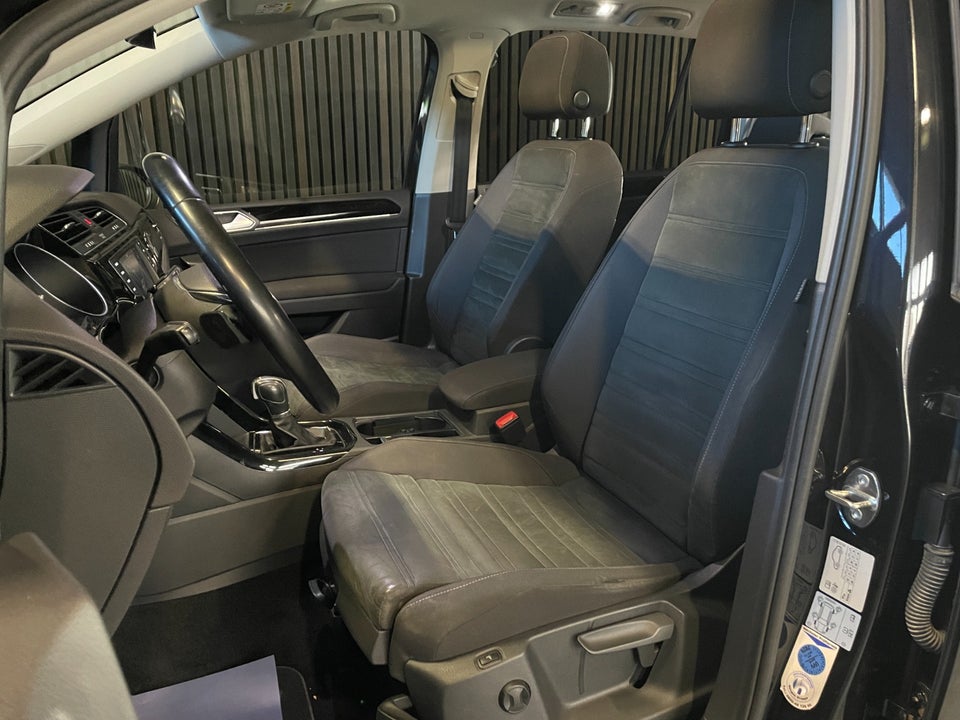 VW Touran 2,0 TDi 150 Highline DSG 7prs 5d