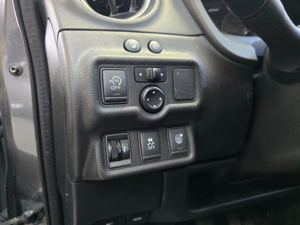 Nissan Note 1,2 Dig-S 98 Tekna 5d