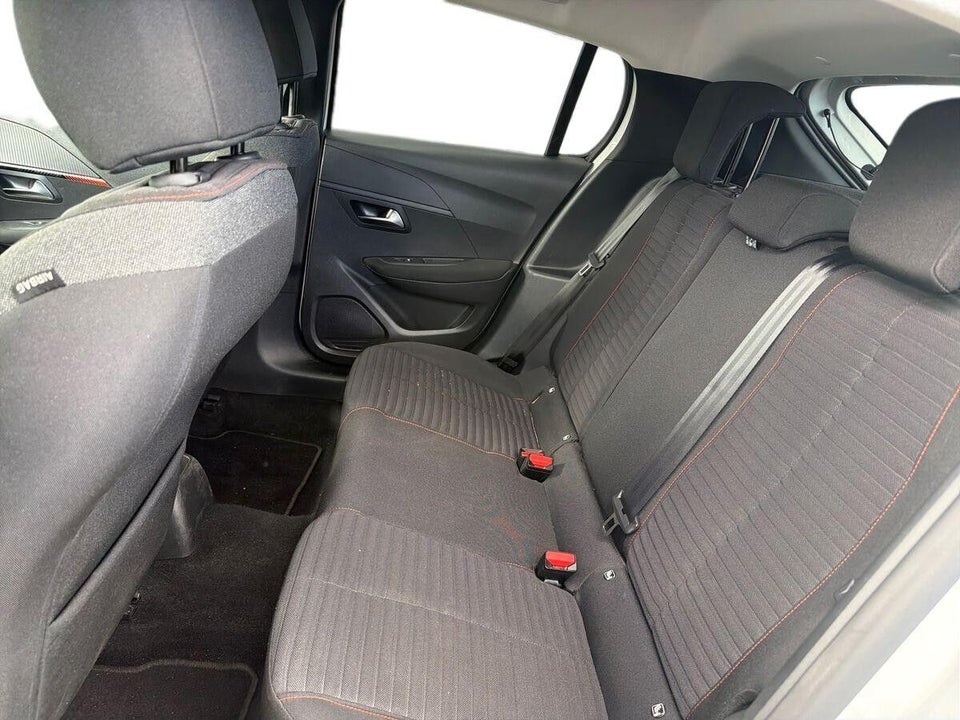 Peugeot 208 1,2 PureTech 75 Black Limited 5d