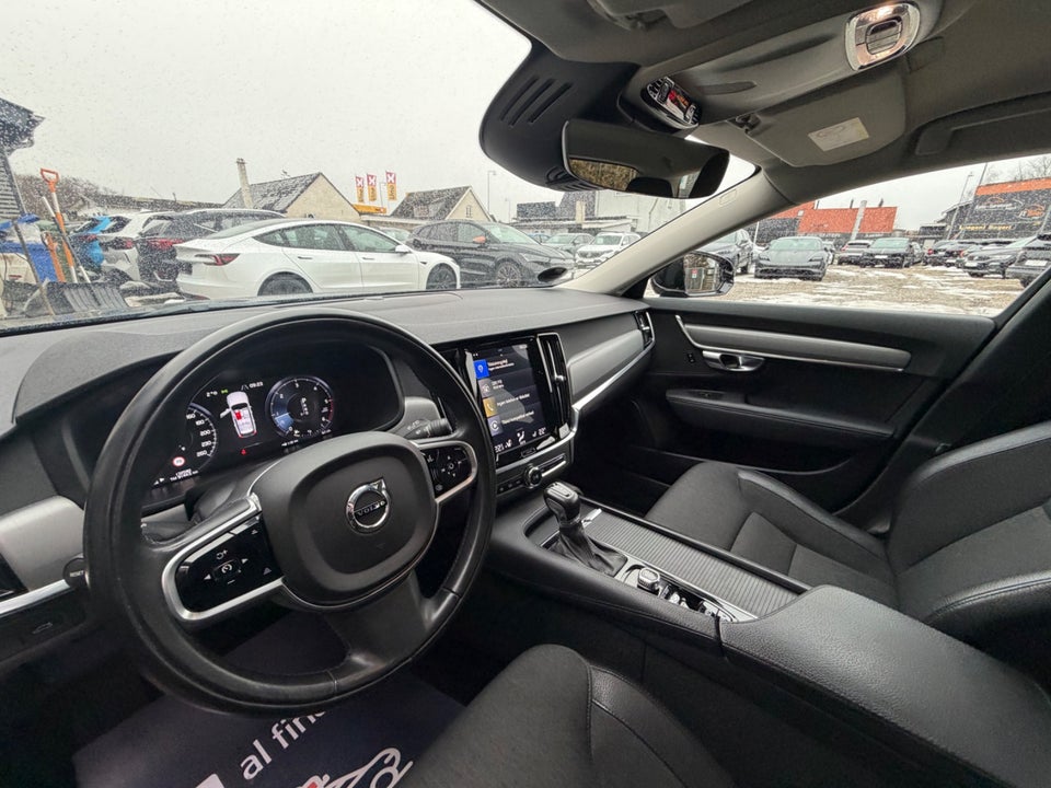 Volvo V90 2,0 D4 190 Momentum aut. 5d