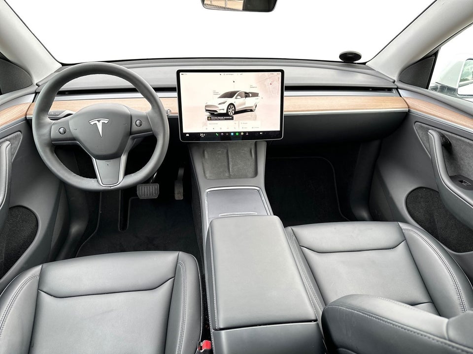 Tesla Model Y Long Range AWD 5d
