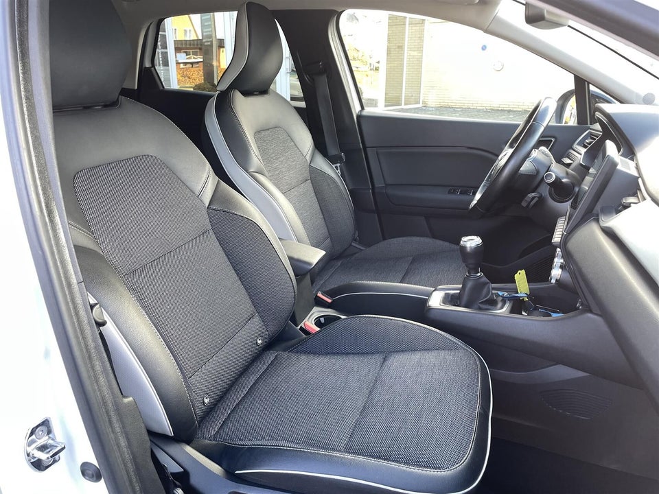 Renault Captur 1,0 TCe 100 Intens 5d