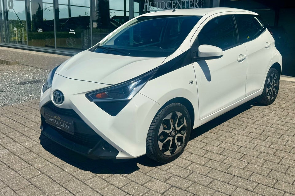 Toyota Aygo 1,0 VVT-i x-plore 5d