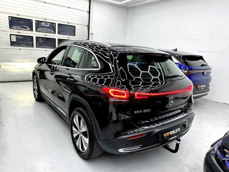 Mercedes EQA250 Progressive 5d