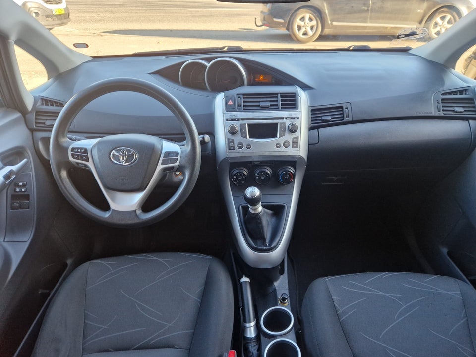 Toyota Verso 1,6 T1 7prs 5d