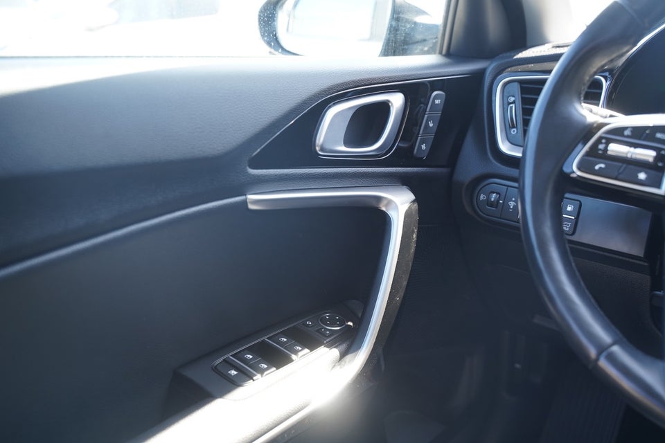 Kia Ceed 1,6 PHEV Upgrade SW DCT 5d